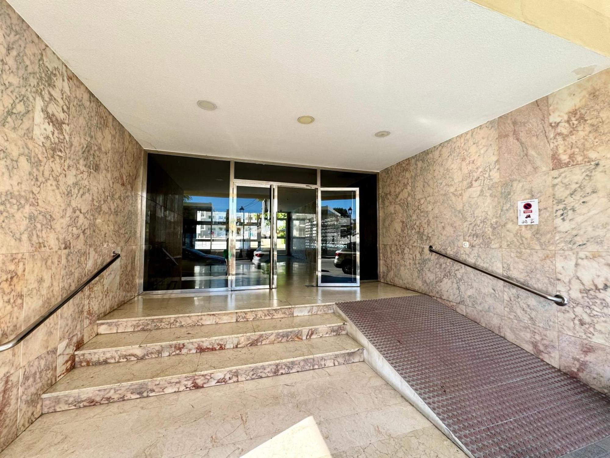 Apartamento En Carihuela Con Vistas Y Plaza De Garaje, Nucleo Cristal Torremolinos Habitación foto